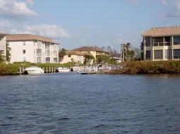 Beachwood Club Condo, Heart of Naples & dock space photo 8