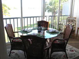 Beautiful Lakeside Condo photo 4