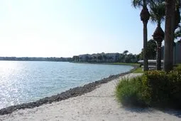 Beautiful Lakeside Condo photo 7