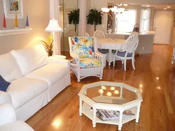 Extremely clean; solid hardwood floors, white cottage furniture