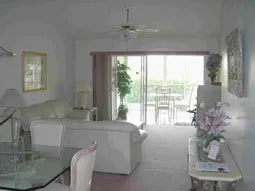 Emerald Lakes Condo photo 3