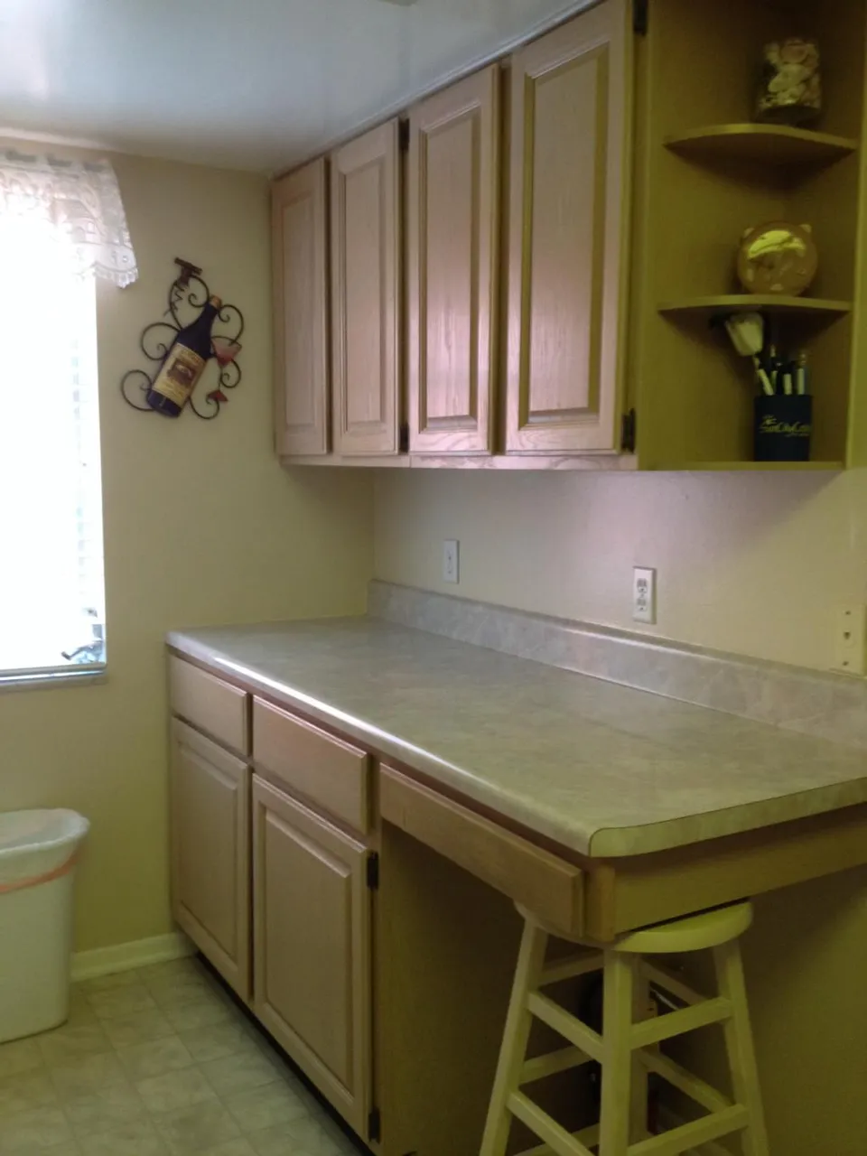 KITCHEN HAS LOTS OF CABINETS & COUNTERS