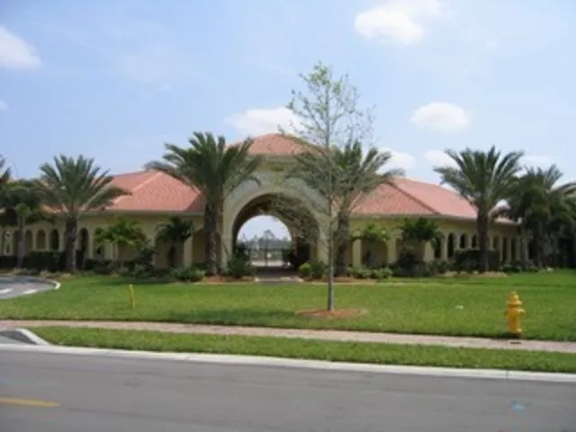 COMMUNITY CLUBHOUSE WITH POOL/SPA, FITNESS ROOM, BILLIARD ROOM, COMMON ROOM