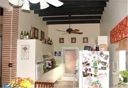 3/2 Single Family in Central Naples photo 4