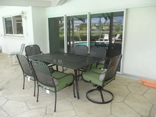 Villa Bella Lago, Gorgeous Lake View, Pet Friendly photo 6