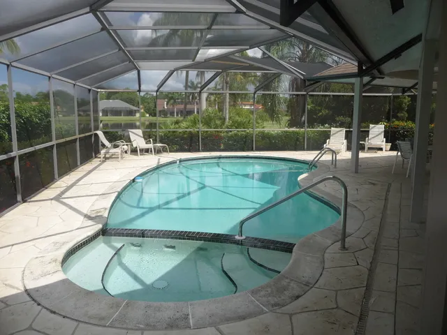 Villa Bella Lago, Gorgeous Lake View, Pet Friendly photo 7