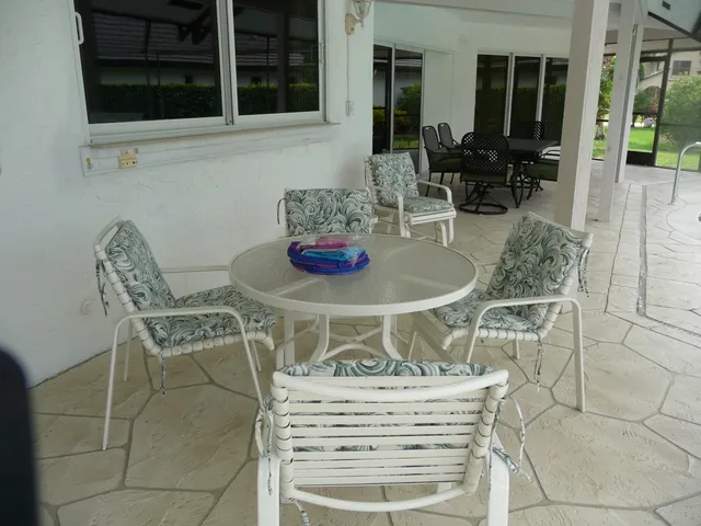 Villa Bella Lago, Gorgeous Lake View, Pet Friendly photo 11