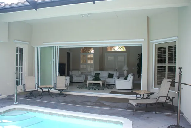 The Egret - Lanai