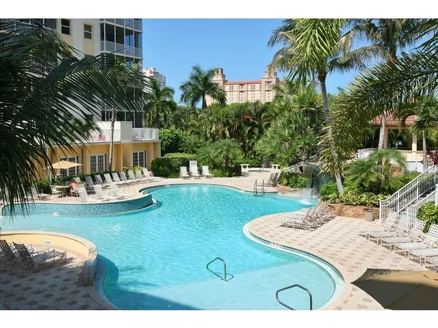 Regatta features resort amenities - heated pool, spa, fitness, fishing pier, etc
