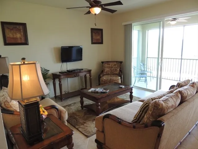 Heritage Bay #1842 Living room