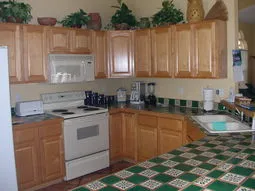 Fully furnished kitchen.