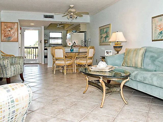 Remodeled in 2008 with "Florida Colors" on the walls and furniture.