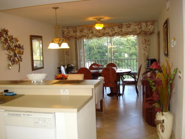 Beautiful Condo with Lanai Lake view North Naples photo 10