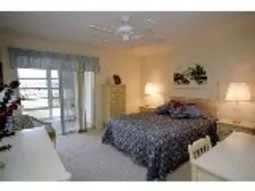 Large master bedroom with own bathroom & walk-in closet