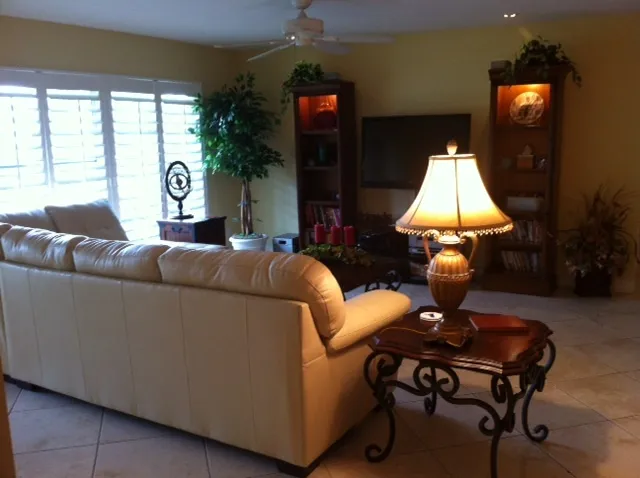 Waterfront Executive Pool Home in Vanderbilt beach   photo 1