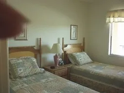 2nd bedroom located across from the 2nd bathroom.