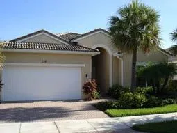 "Tommy Bahama" Country Club Living. photo 10