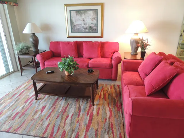 Updated furniture - clean and immaculate