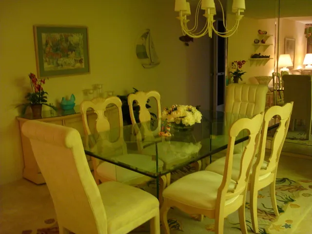 #412 dining area
