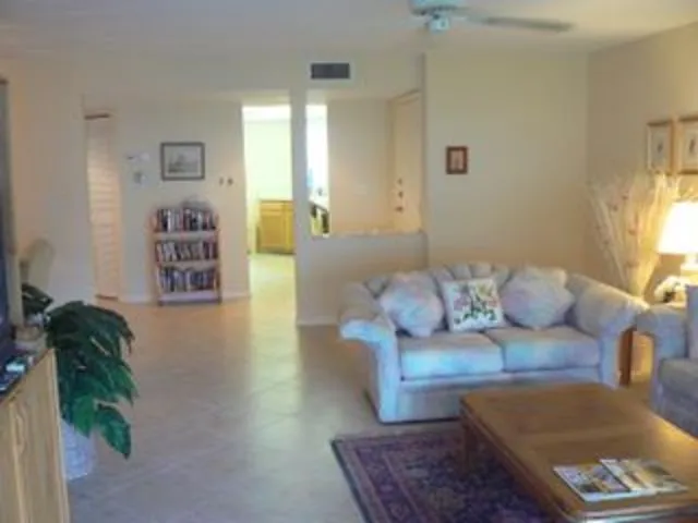 North Naples Crestview Condo w/Garage photo 3