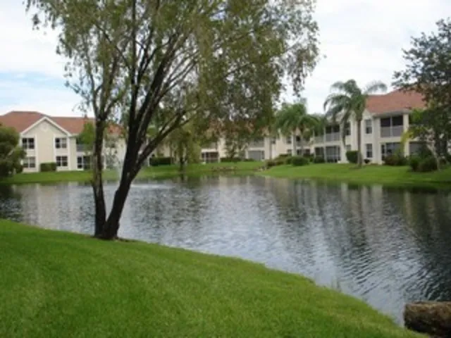 North Naples Crestview Condo w/Garage photo 4