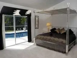  Moorings Beach Home with Large Heated Pool photo 2