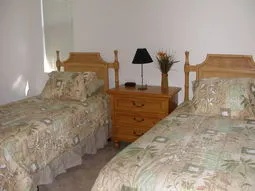 Private Cabana, Ensuite with single beds, can be made into another king bed