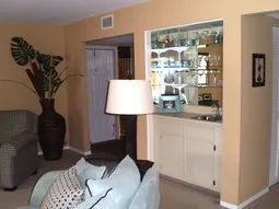 Sparkling Cocktail Bar & Entryway