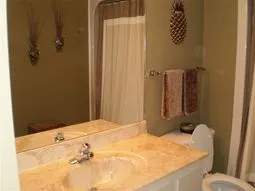 Very Pleasant and Neat Bathroom #2