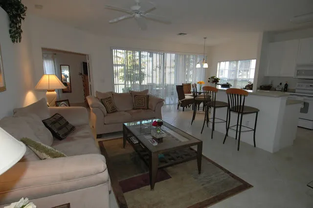 Luxury Carlton Lakes Condo photo 1