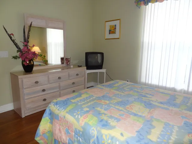 Vanderbilt Beach House photo 12