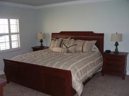 New master with king size bed, flat screen TV and great water views!!!