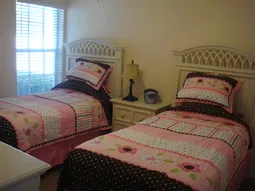 UPSCALE NAPLES VILLA      photo 9