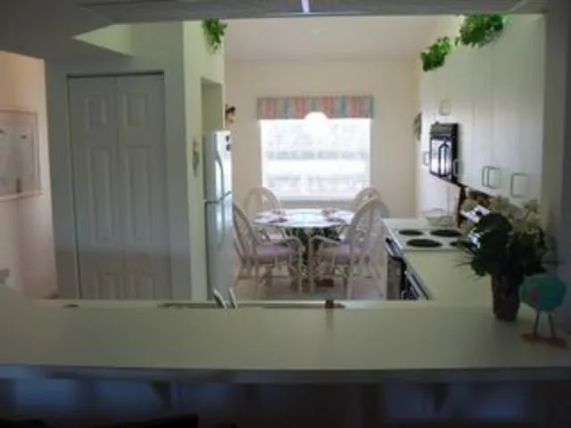 Pipers Grove - North Naples Condo photo 5
