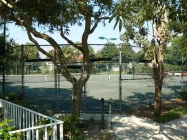 Pipers Grove - North Naples Condo photo 8