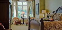 Old Naples Luxury Home with Pool photo 12