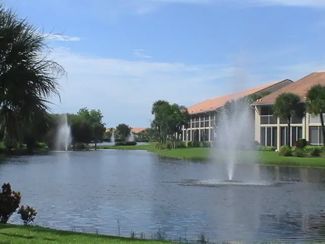 Wonderful water front property photo 12