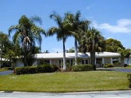 Park Shore Home photo 1