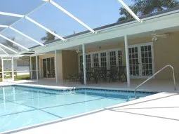 Park Shore Home photo 3