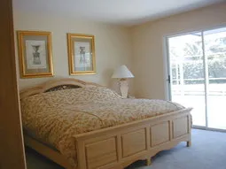Park Shore Home photo 10