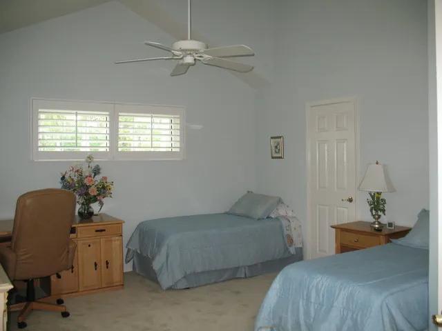 2nd floor Twin bedroom suite with private bath and walk-in closet