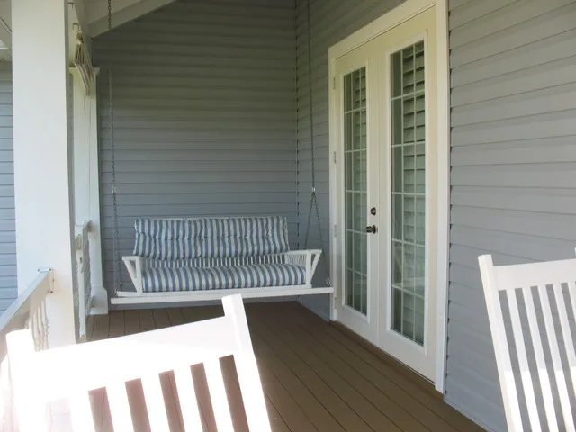 Wrap around verandah with porch swing