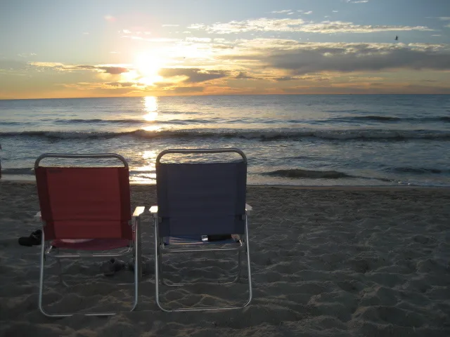 Enjoy fantastic Sunsets at Naples Beach every night