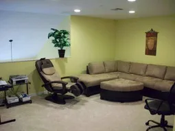 2nd floor lounge area with tv, vcr, computer area & heavenly massage chair