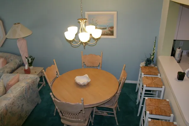 Dining area plenty of room to entertain! Look through to kitchen.