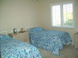 Outstanding location in Royal Harbor Area photo 9
