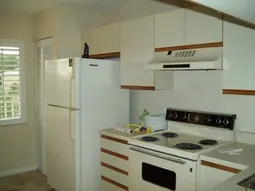 Outstanding location in Royal Harbor Area photo 12