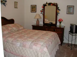 2nd bedroom with queen bed