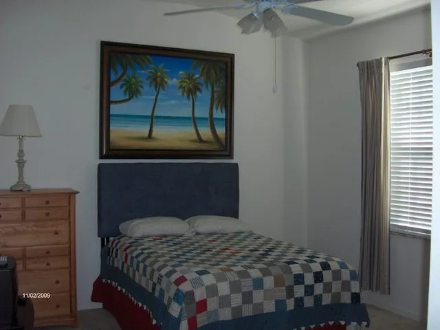 3rd bedroom w/full bed