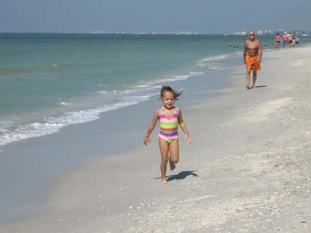 White Sandy Vanderbilt Beach